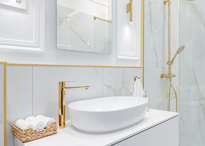 Апартаменты Modern Chic & Classic Elegance In Будапешт