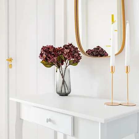 Modern Chic & Classic Elegance In Lägenhet *