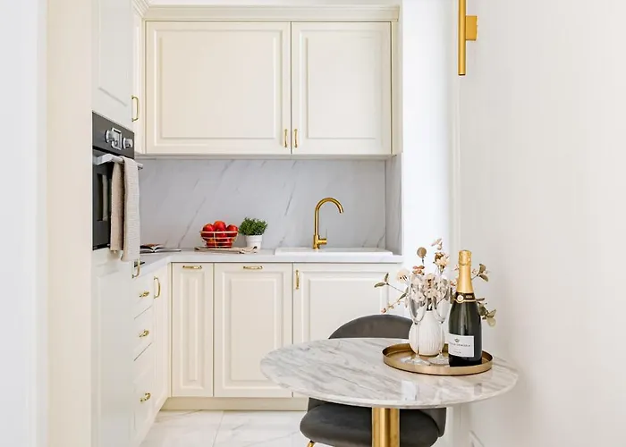 Apartament Modern Chic & Classic Elegance In Budapesta